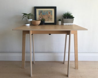 Nordic Desk Simple Lightweight Scandi Desk Small Space