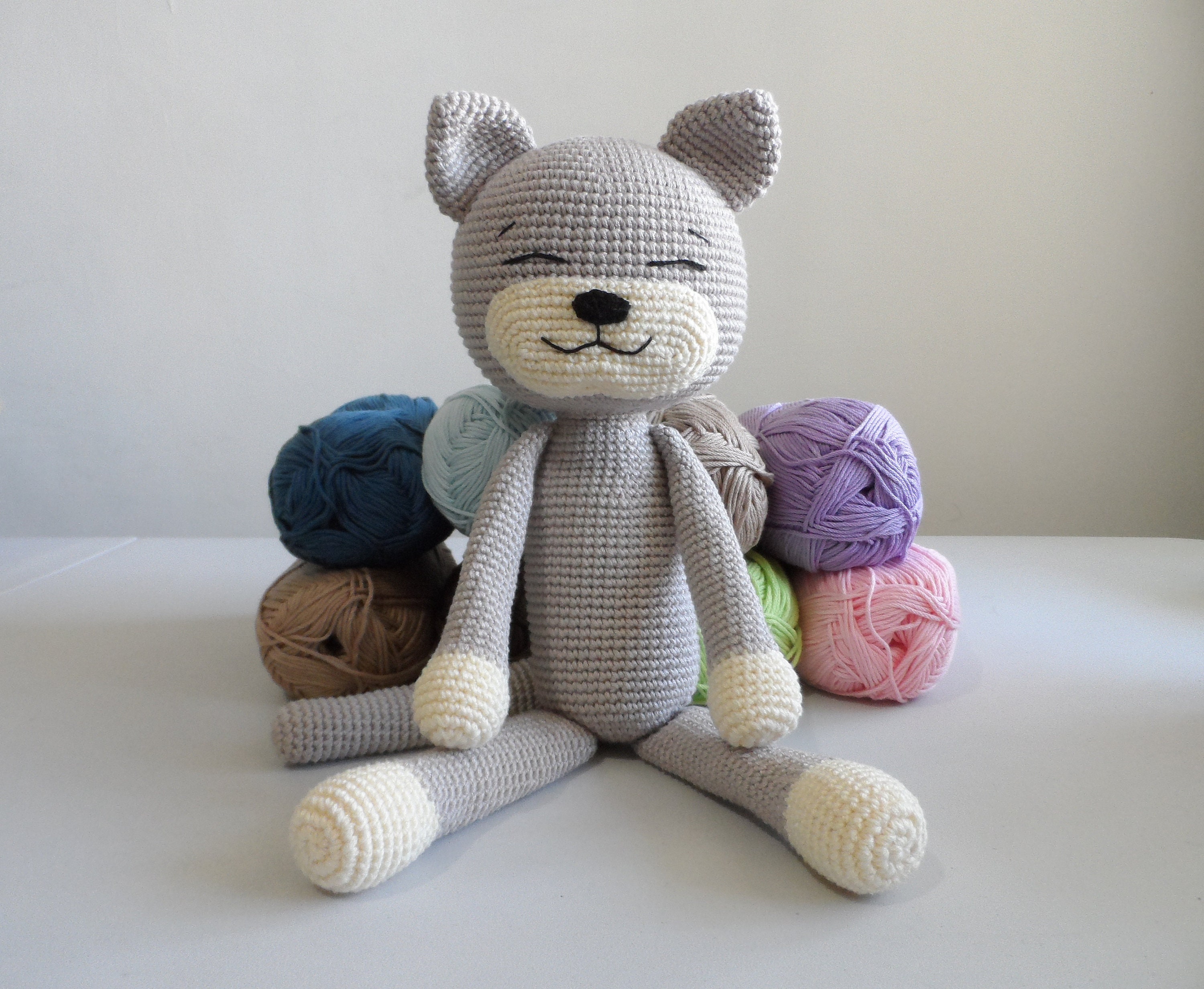 KUMA様 猫 おもちゃ サイズup 受付 1名様 あみぐるみ ハンドメイド あみぐるみ | KoKo Shop ~ オリジナル糸 ＆ Artist作品 ＆ 手芸