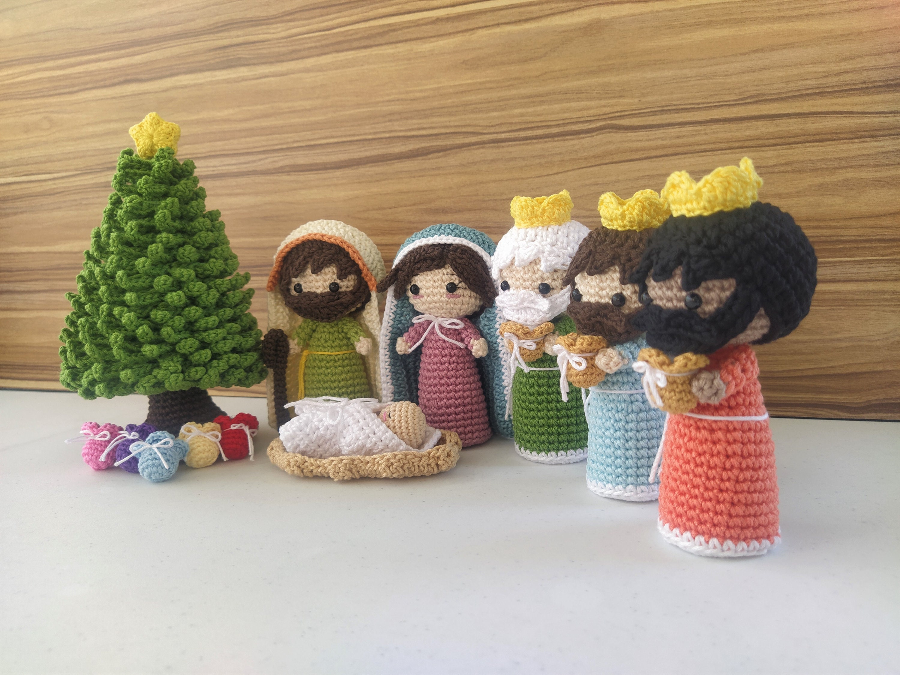 キリスト降誕スノーマンフィギュア 10-1/4インチ