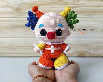 Patrón de crochet de payaso colorido en PDF: Tutorial de amigurumi de circo - Instrucciones en inglés y español