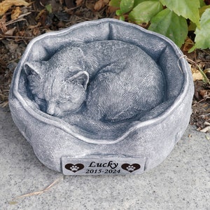Cat Memorial Stone, Personalized Cat Memorial Gift Cat Grave Markers with Sympathy Poem and Paw Print - Loss of Cat Gifts Garden Stone
