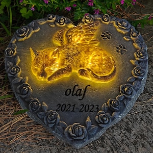 Solar Cat Memorial Stone, Personalized Cat Memorial Gift, Cat Grave Markers Loss of Cat Gifts Garden Stone, Cat Headstone, Cat Tombstone