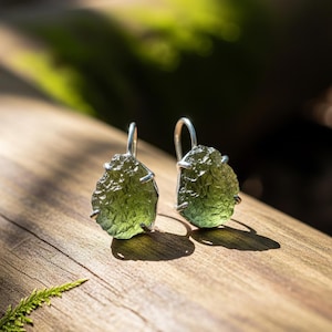 Moldavite Sterling Silver Pendant – Authentic Czech Meteorite Tektite Necklace
