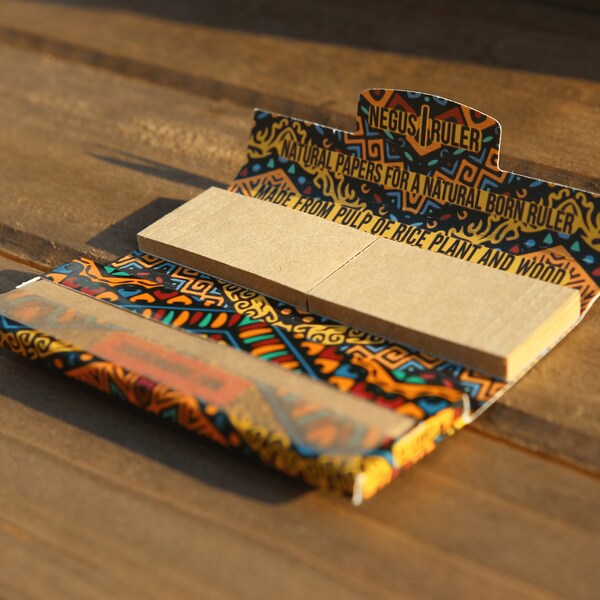 Rolling Paper - Organic African - 1&1/4 Size w Tips