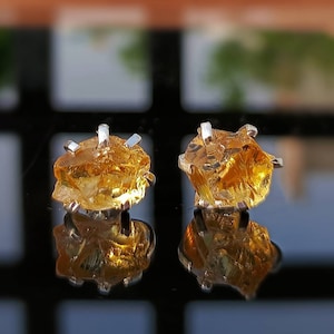 Rohe goldene Citrin Ohrstecker, 925sterling Silber Ohrringe, Geldstein, November Geburtsstein