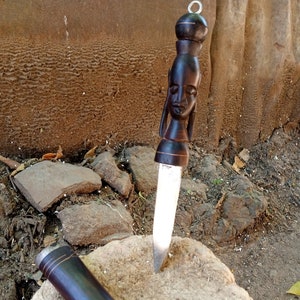 Abrecartas de madera de hierro con hoja de acero de alto carbono para escritorio, oficina, hogar, tienda, paquete, cortador de cajas, cordón para colgar en la pared, tallado a mano, Kenia, África