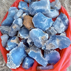 10KG Natural Blue Chalcedony Rough Mix Untreated Earth-Mined Agate Top Color Translucent Glowstone Some Opaque Jewelry Cabochon AAA Quality