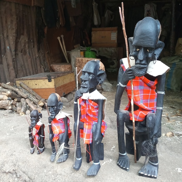 Carved Jacaranda Wood "Maasai Elder" Original Kamba Tribal Art Kenya Africa Table Shelf Sculpture Statue Living Room Hallway Decoration