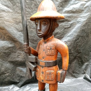 Original &quot;Belgian Congolese Soldier&quot; Carved Tropical Wood DRC Africa Table Shelf Floor Art Sculpture Statue Brown Yellow Decoration Unique