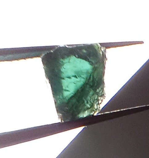 19.6グラム 98カラット 天然地球採掘ティールブルーグリーン