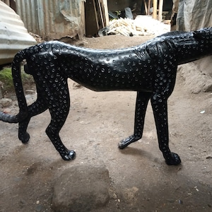 Original Blackwood Or... U PIK Wood Cheetah Leopard Sculpture Statue Kamba Africa Animal Hand-Carved Cat Feline Table Floor Modern Art Deco