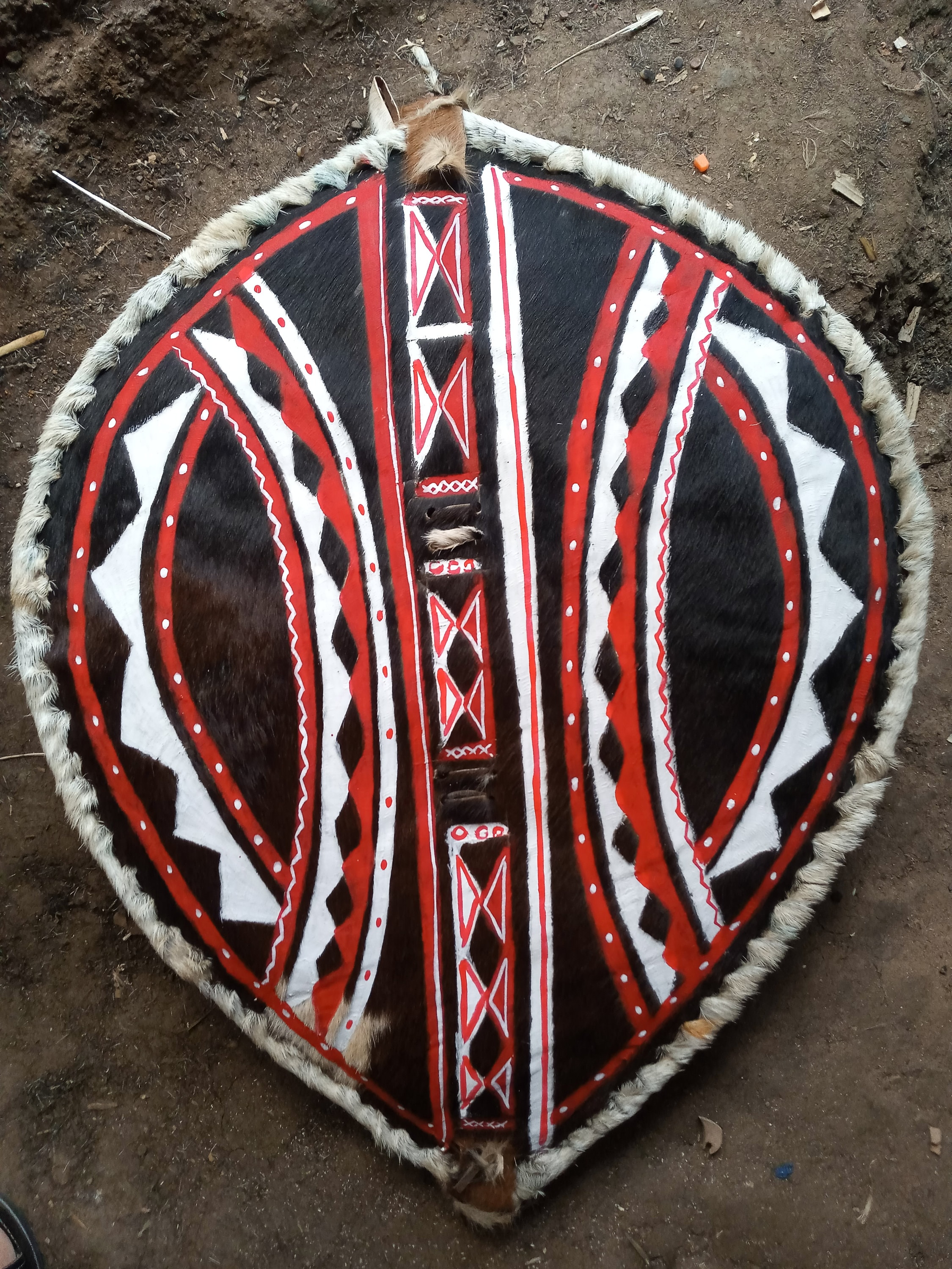 MAASAI テプリット・オレ・サイトティ A Masai Shield, Kenya - Artkhade
