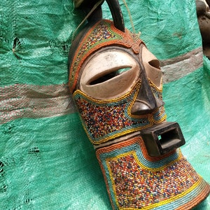 Original Songe Tribe Vintage Beaded Bird Mask DRC Africa Wood Art Carving Rare Antique Wall Hanging Art Deco Yellow Orange Green Decoration