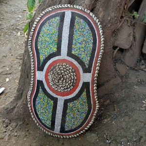 Multicolor Original Cameroon Shield Fully-Functional Handmade 1PC Wood Deco Handmade African Beaded Cowry Shell Wall Hanging Art Tikar Tribe