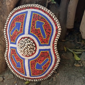Multicolor Original Cameroon Shield Fully-Functional Handmade Used 1PC Wood Handmade African Beaded Cowry Shell Wall Deco Art Tikar Tribe