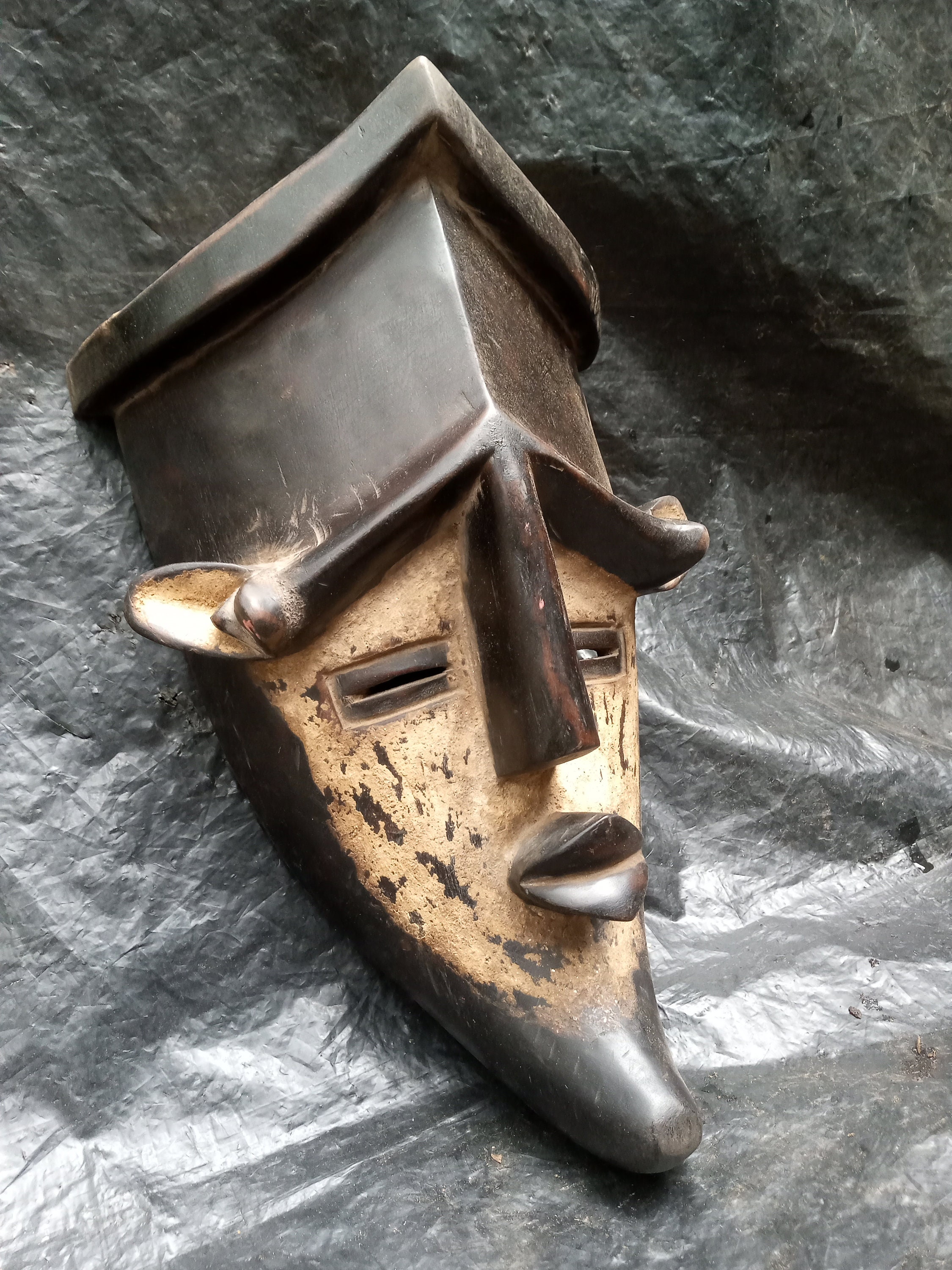 Lwalwa masks - Etsy 日本