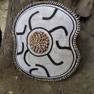 Multicolor Original Cameroon Shield Fully-Functional Deco 1PC Wood Handmade African Beaded Cowry Shell Wall Hanging Art Tikar Tribe Unique