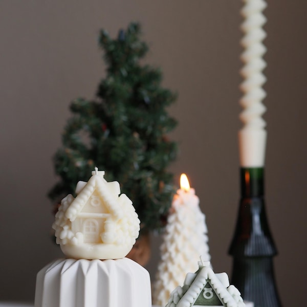 Snowy Cottage Candle: Soy & Beeswax Christmas Cabin Decor