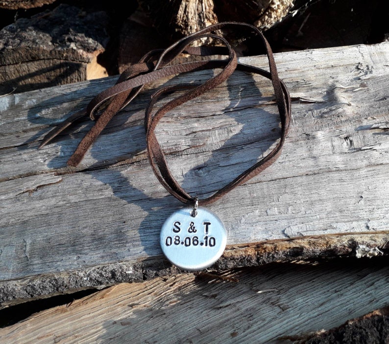 Date Symbol Name My Love Mummy Girlfriend Personalized gift Wife Anniversary Leather Choker Necklace Coin pendant I love you more Couples