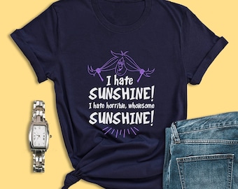 Koszulka „Nienawidzę słońca”, Koszulka „Mad Madam Mim”, Koszulka „Miecz w kamieniu” Disneya, Koszulka „Wiedźma złoczyńca Disneya”, Koszulka „Halloween” Disneya Magic Kingdom