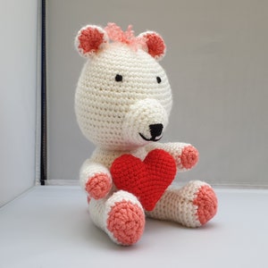 Bear, crocheted, handmade, cuddly toy, amigurumi, with heart