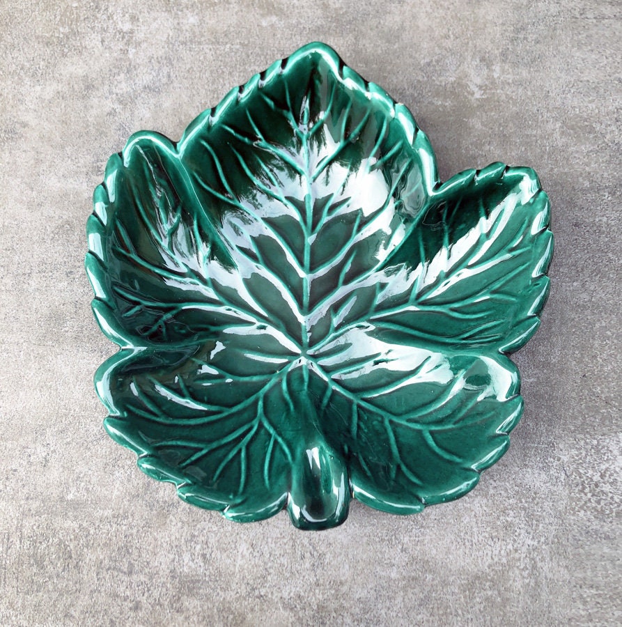 Plat ou Coupe Feuille de Chou Vintage