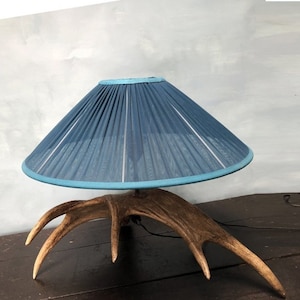 Elk horn foot lamp and silk lampshade