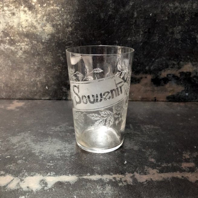 Verre Godet Ancien Gravé Souvenir