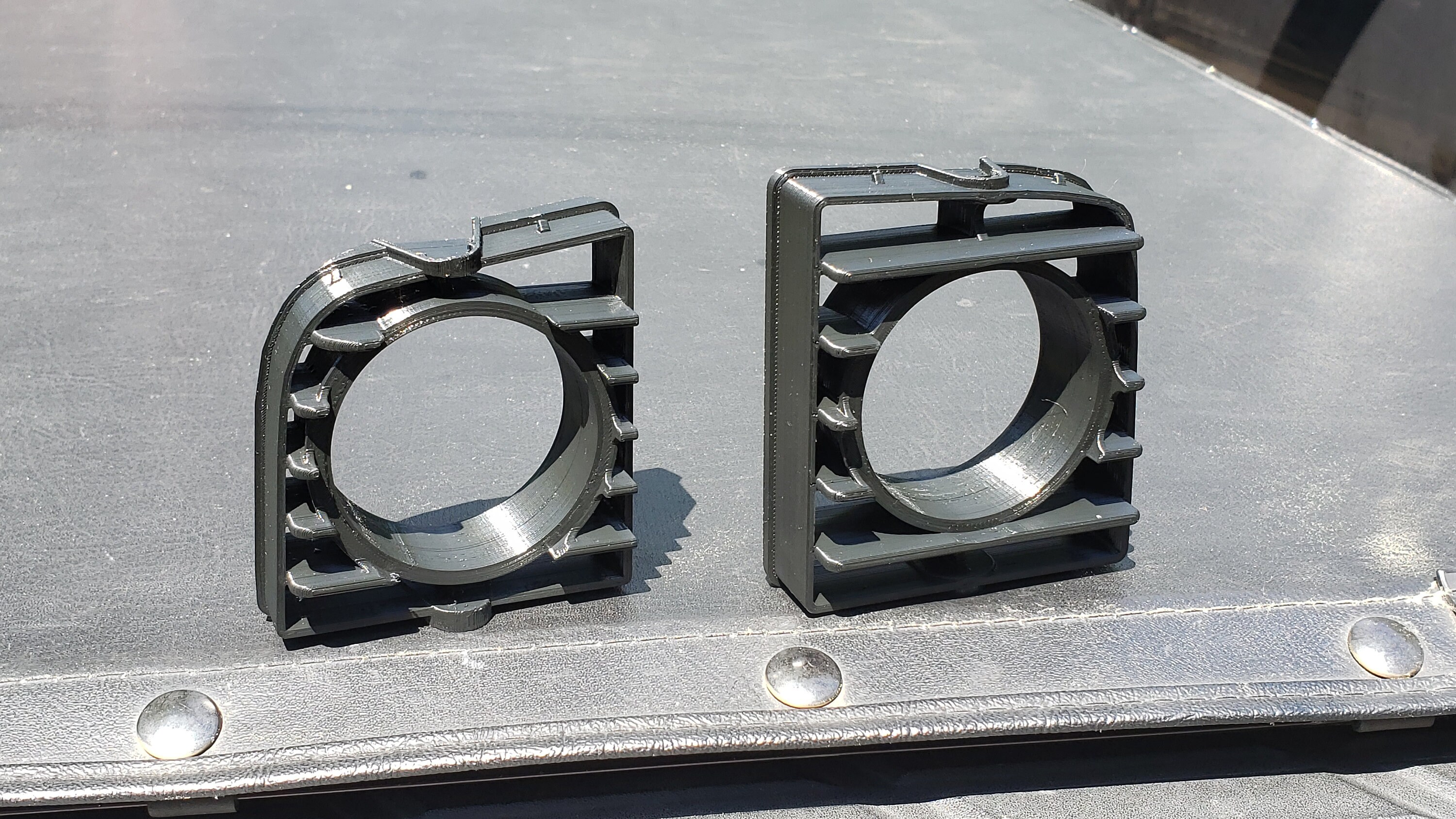 99-07 Chevrolet Silverado nbs GMC Sierra RIGHT AC Vent Gauge Pod 99-07 Chevrolet Silverado nbs GMC Sierra RIGHT AC Vent Gauge Pod
