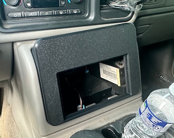 03-07 Chevrolet Silverado / GMC Sierra (NBS) Center Console Insert - Radio/Gauges/Screen