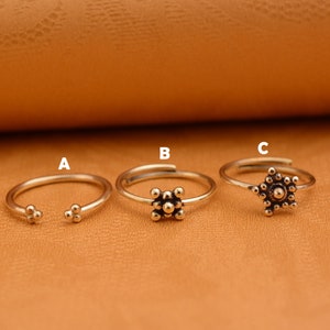 Tiny Dots, Toe Ring, Dainty Ring, Skinny Toe Ring, Stacking Toe Ring, Gold Toe Ring, Beaded Toe Ring, Minimalist Ring