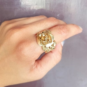 Anillo de rosa de oro, anillos de rosa para mujer, anillo de flor, anillo floral, anillo minimalista, anillo de hoja, joyería de rosa, anillo delicado