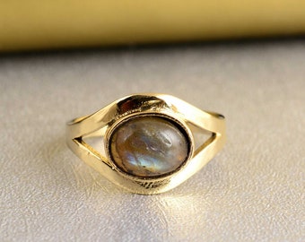 Labradorite Ring, Rings for Women, Boho Ring, Solid Gold Brass Ring, Labradorite Gemstone Ring, Gift For Her, Eye Stone Ring, Boho Rings