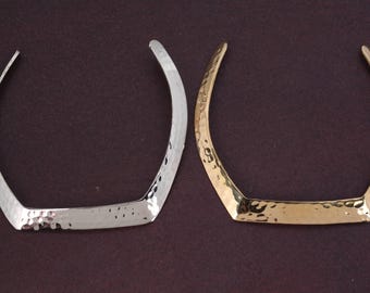 Handmade Brass Hammered Choker Necklace: Ethnic Rigid Torque
