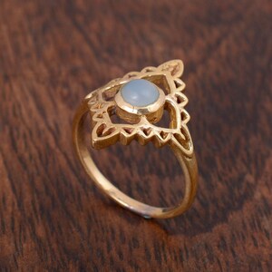 Mandala Messing Mondstein Ring: Handgemachtes Diamant Form Geschenk
