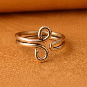 Verstellbarer Messing Zehenring: Zierlicher Handgemachter Midi Ring