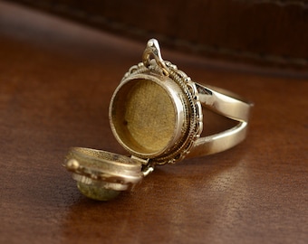 Anillo de veneno de labradorita natural, anillo de veneno hecho a mano, anillo de pastillero, anillo de medallón que se puede abrir, regalo para ella, anillo chapado en oro, regalo para ella