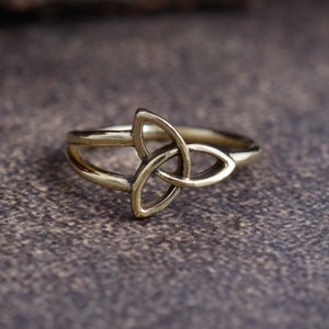 Celtic Triquetra Ring, Handmade Ring, Brass Ring, Celtic Triquetra Ring, Gift For Her, Ring For Women, Celtic Knot Ring, Boho Ring, Celtic