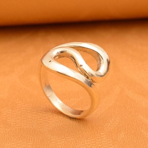 Wave Ring, Gold Wave Ring, Brass Wave Ring, Dainty Wave Ring, Ocean Ring, Stacking Rings, Beach Ring Gold Wave, Gift For Her