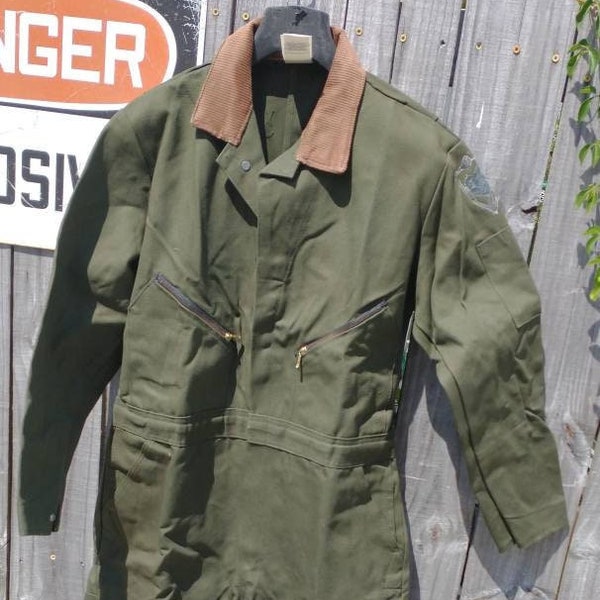 Green Durable Canvas and Cordory Coveralls with Various Pockets and Hammer and Tool loops 42 Short