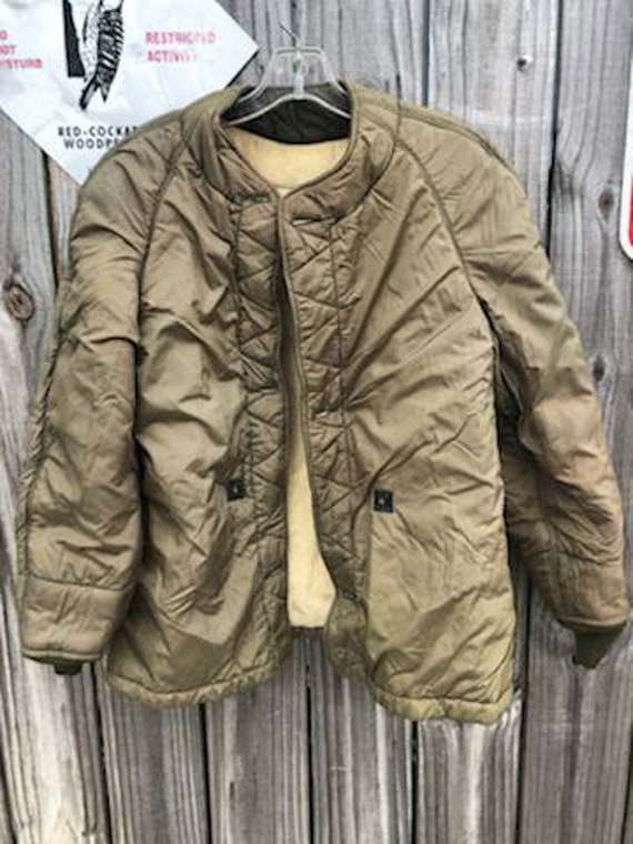 Vintage 60s 1962 Vietnam era USAF Sage Green Ragla