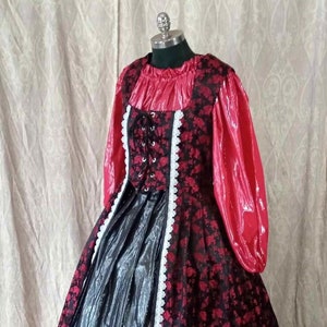 Renaissance Court Gown Dress, Wedding Dress, Size XL, Bust 46-48&quot;