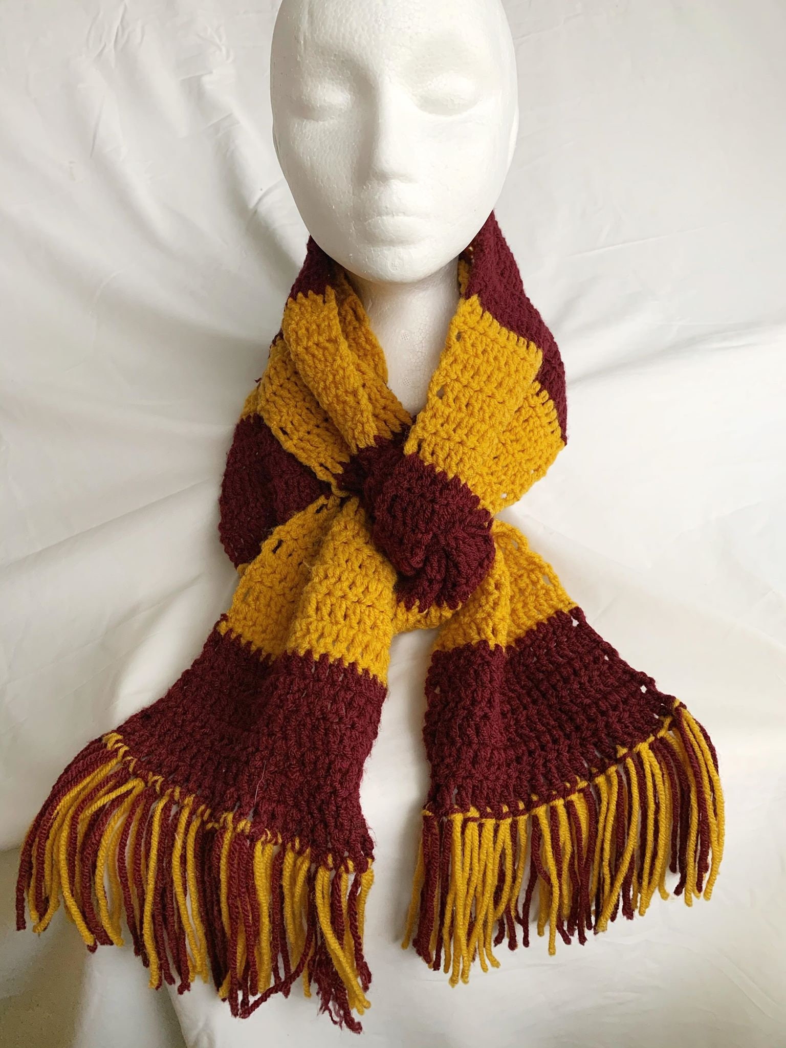 Custom Crochet Hogwarts Scarves - Etsy UK