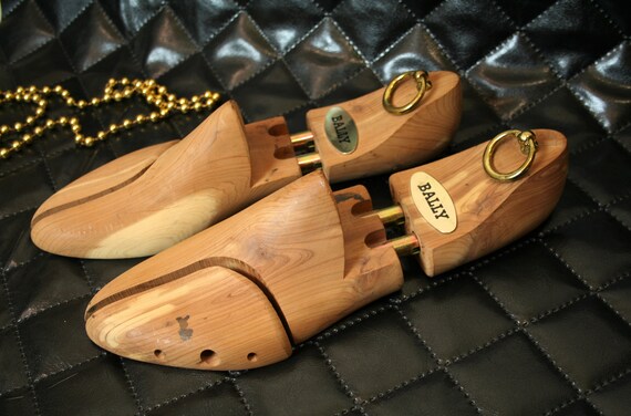bally shoe tree
