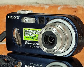 ソニー サイバーショット DSC-N1: 8.1MP コンパクトデジタルカメラ