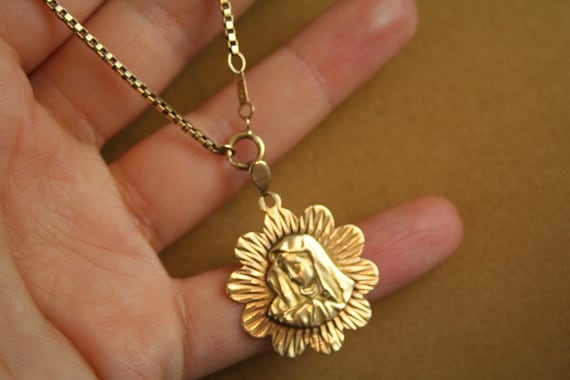 Vintage 70s  14k Solid Gold Virgin Mary Necklace,… - image 1