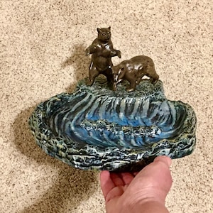 Vintage Outdoorsy Home Decor Ashtray with Bear Figurine River Large Ceramic Ash Tray Hunting Cabin Decor Hunter Smoker Gift Idea Man Cave