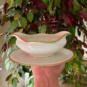 Vintage Antique GRAVY BOAT Attached Underplate Old LIMOGES Haviland & Co Schleiger 129A Pattern White Gold Band Rim and Line Made in France