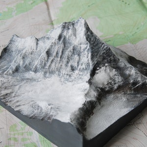 Modèle Matterhorn - carte topographique peinte imprimée en 3D, décoration artistique de montagne