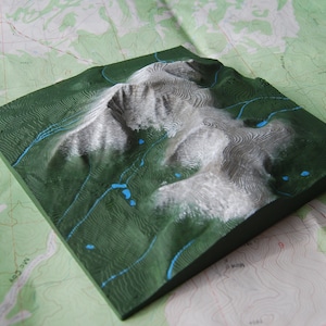 Geschilderd Katahdin-model, 3D-geprinte bergreplica, wandelkaart Baxter State Park, buitencadeau Appalachian Trail, bureauinrichting